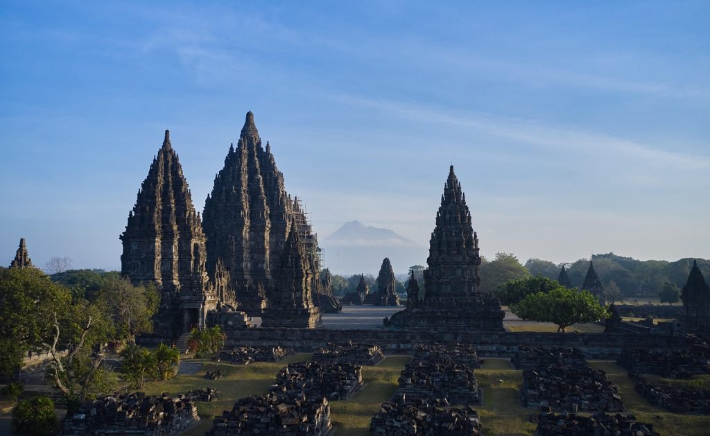 travel jogja jakarta